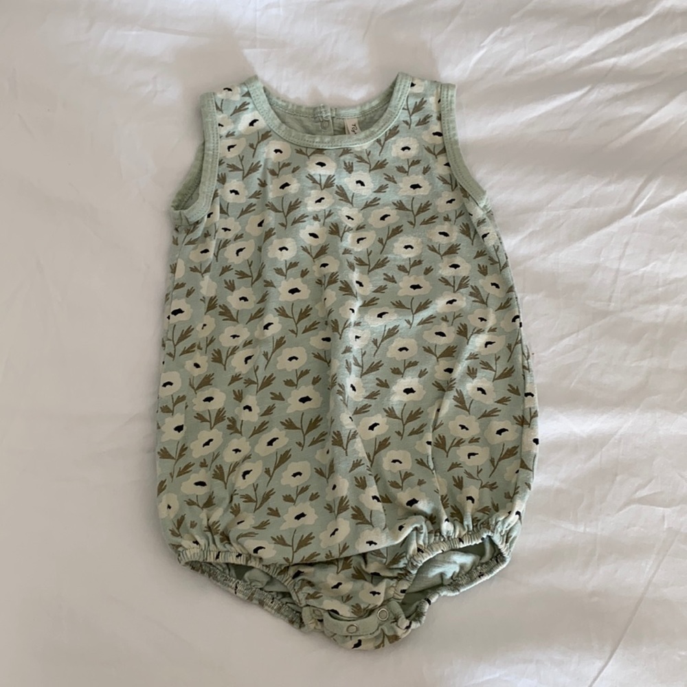 Rylee + Cru girls onsie 18-24m